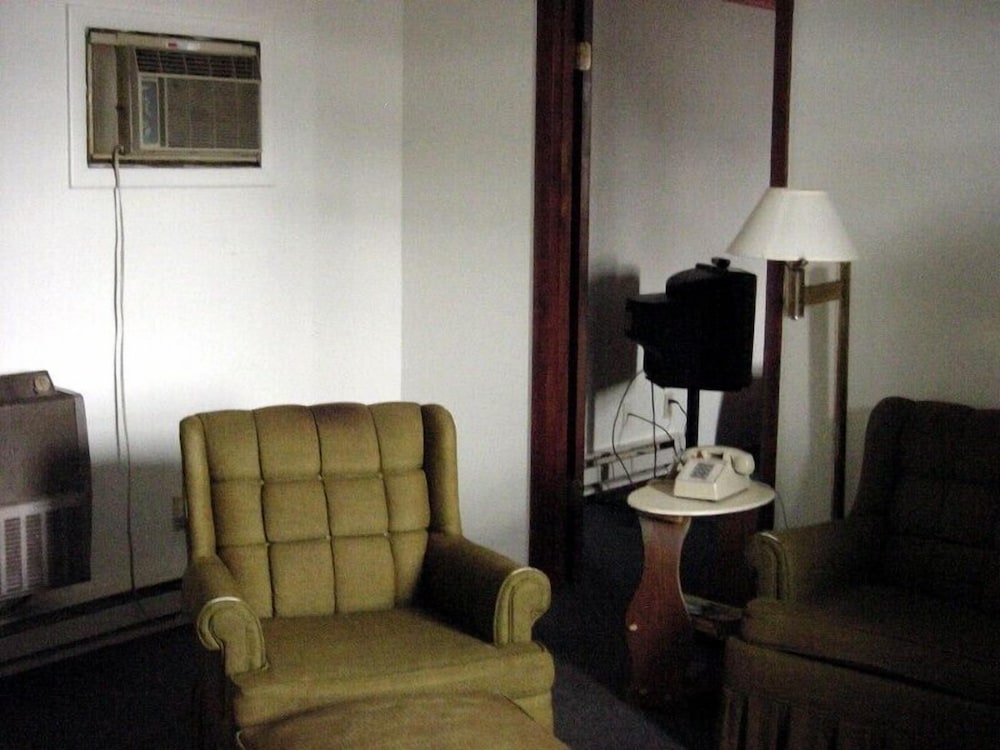 Double A Motel