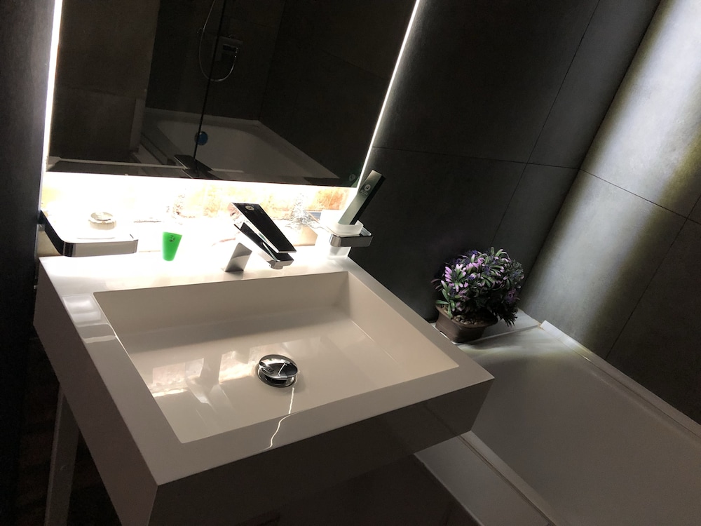 Bugu Hotel Bishkek 34