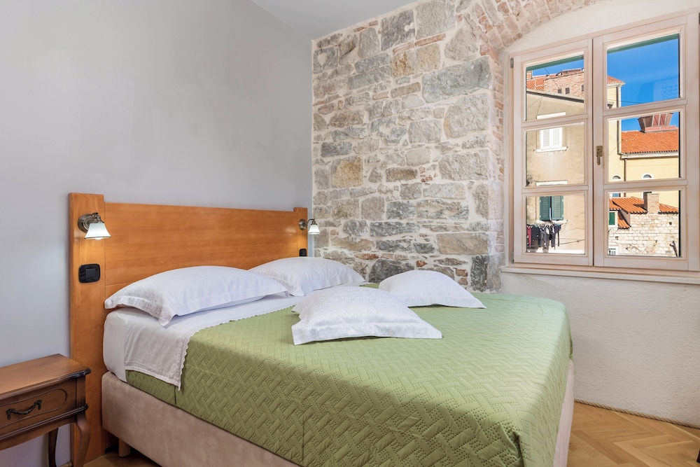 Captains guesthouse