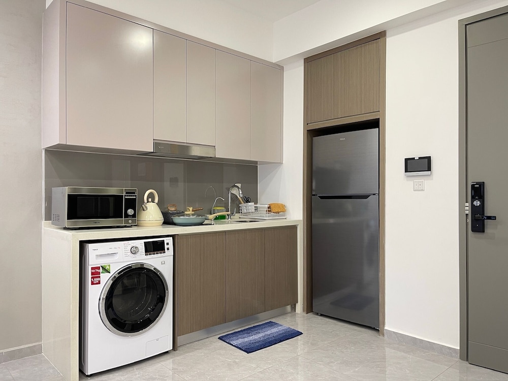 Agile Residence TRX by Isabella