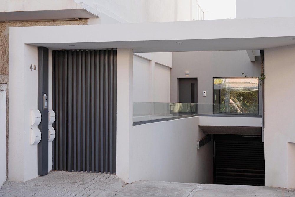 Glyfada Experience Residence