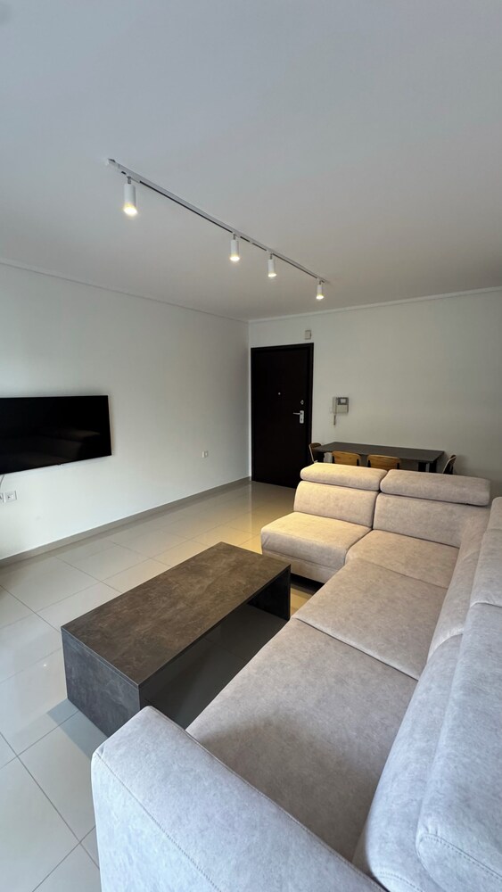 Icon Apartments
