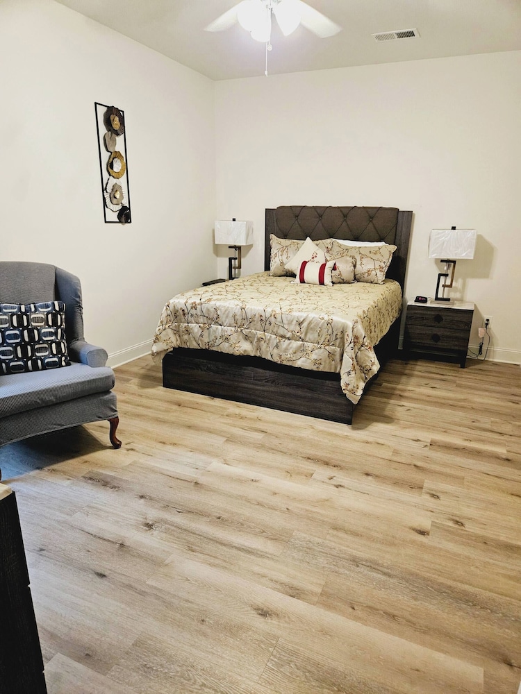 Madison Cozy House for Comfort and Relaxation