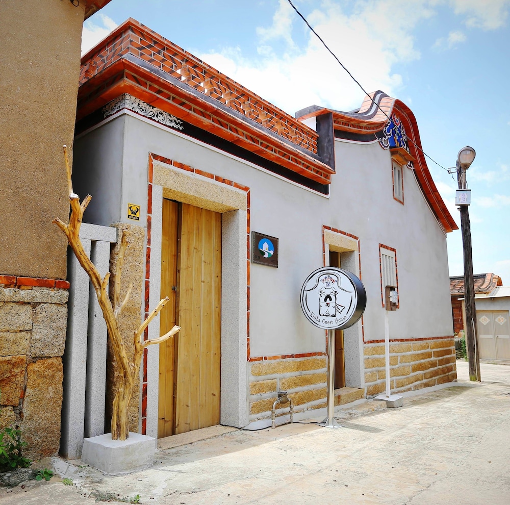 Kinba Guest House