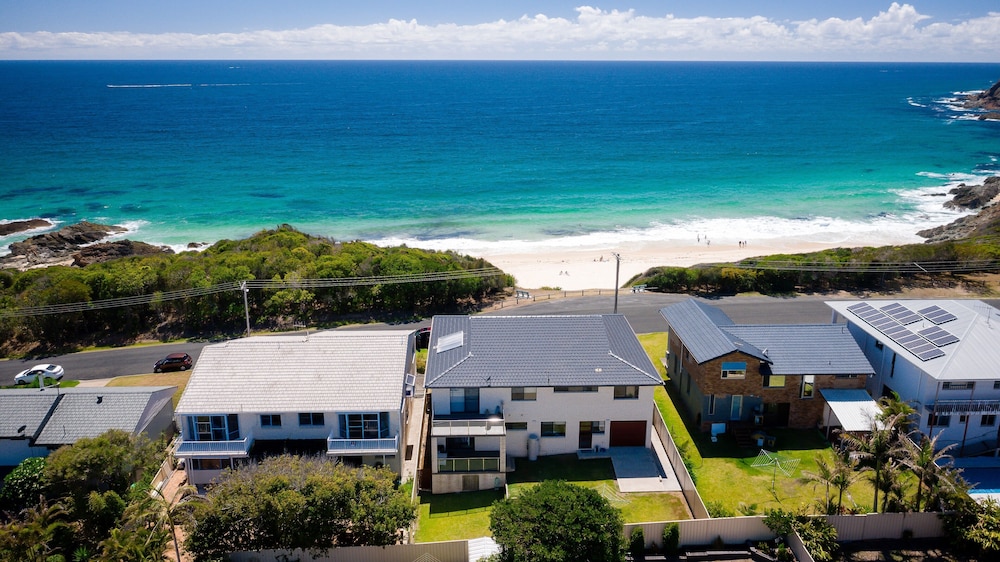 Burgess Beach 1 view 5