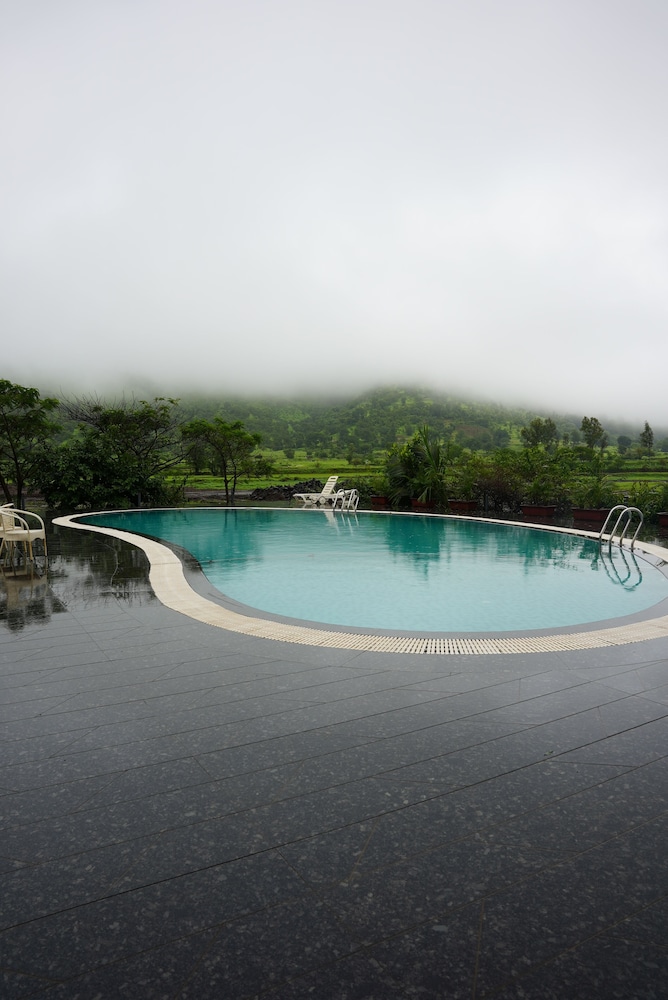 Touchwood Bliss Resort - Igatpuri