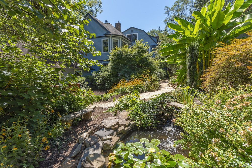 Carolina Bed & Breakfast