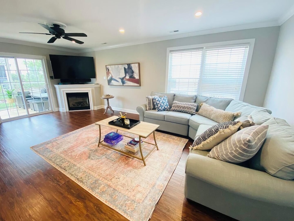 Simonton Court 20253