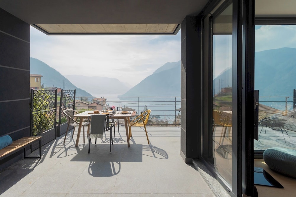Residenza Maxim With Pool by Rent all Como