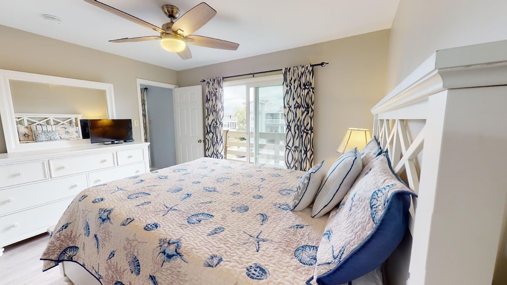 Lighthouse Point 2 by Tybee Vacation Rentals