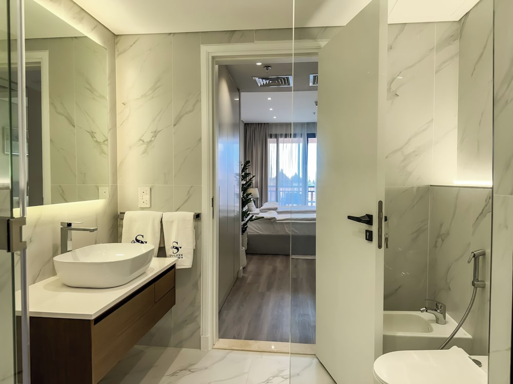 Resort Apartments - Royal Amwaj North