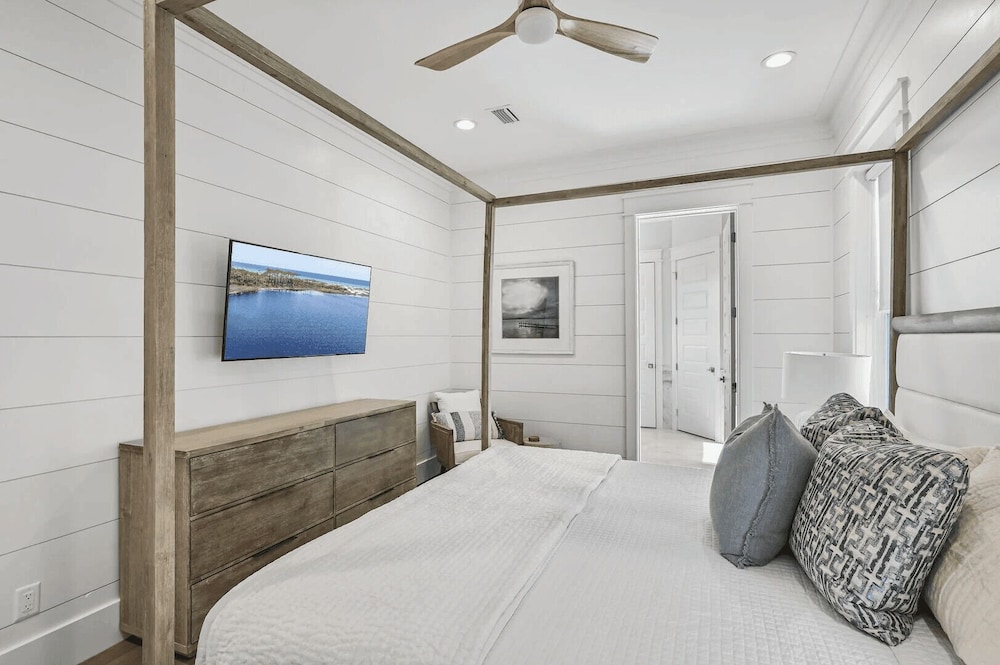 Alibi 30A by Avantstay 6bdr, Private Pool, Steps to Beach