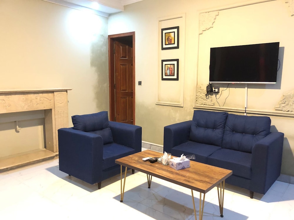 Royal Executive Guest House