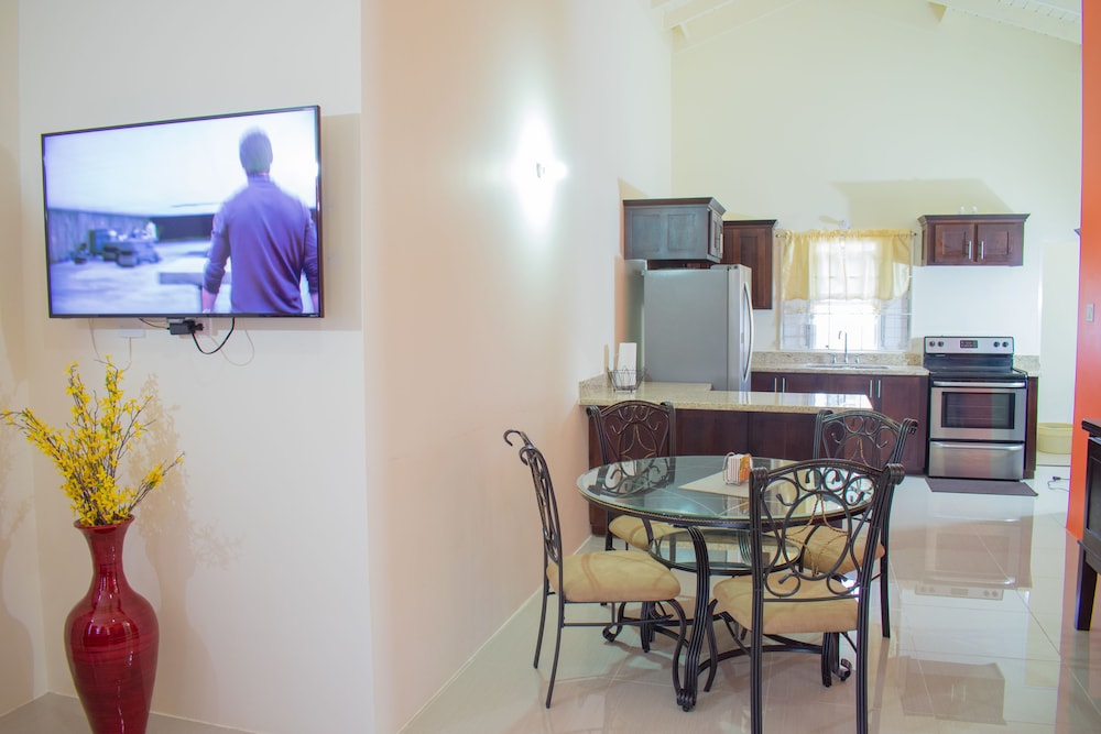 Ocho Rios Getaway Villa at Draxhall