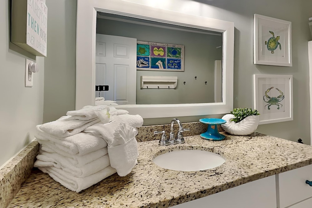 Tradewinds by Southern Vacation Rentals