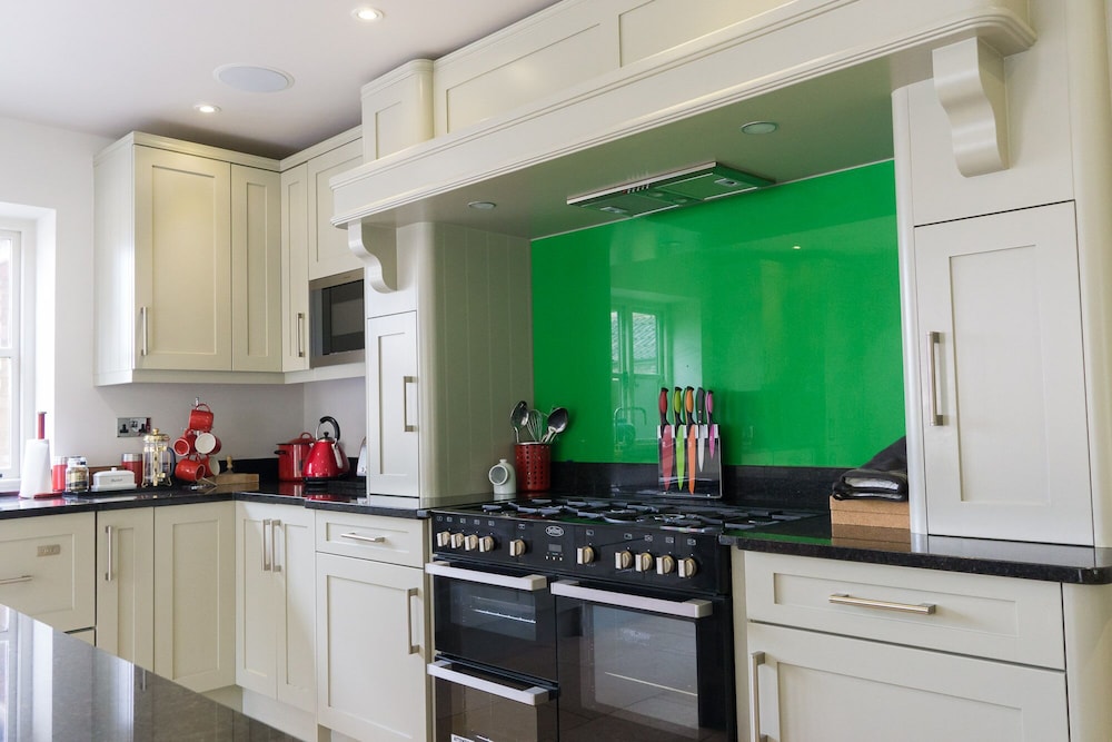 Stroud Vacations - The Retreat - Property Image 6