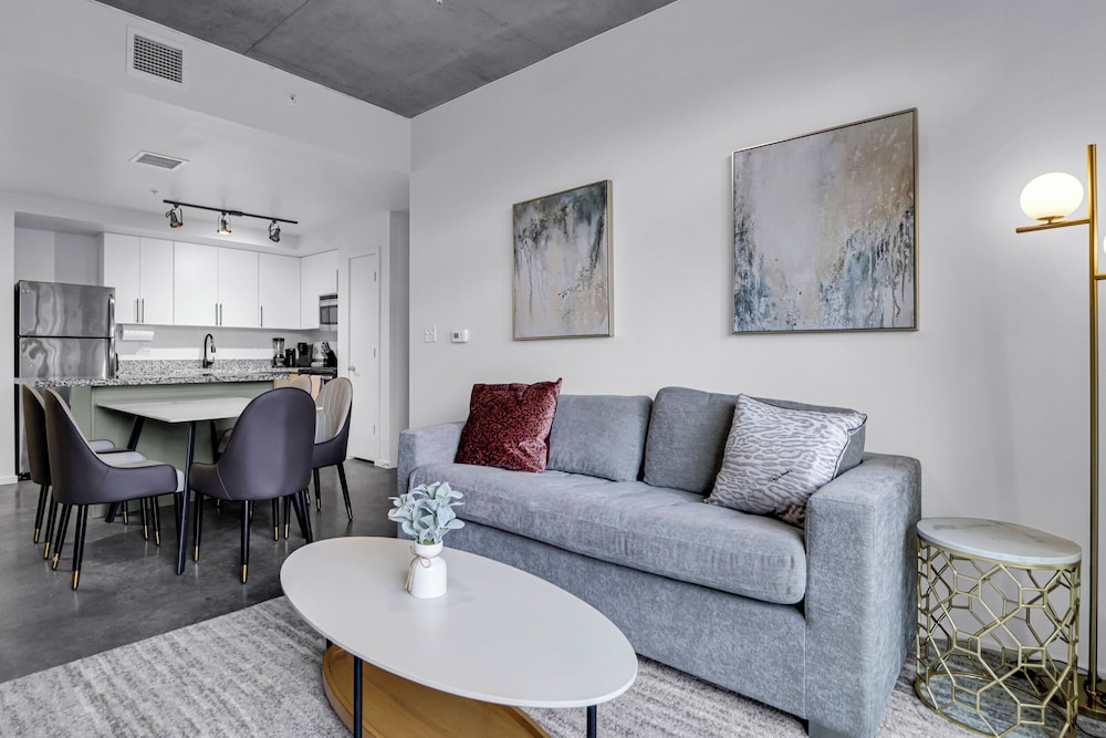Phoenix Urban Luxury Escape