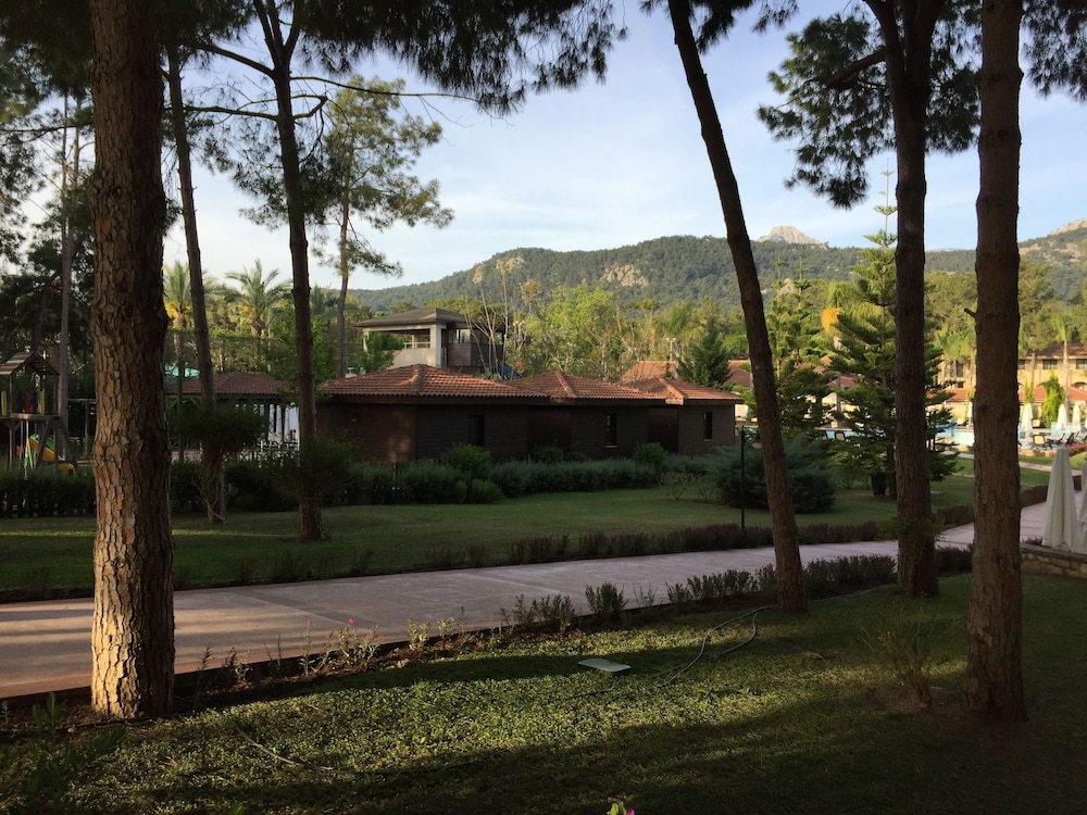 Champion Holiday Village - All Inclusive