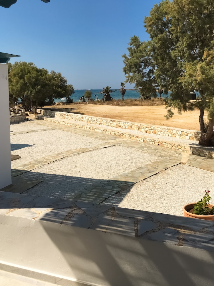 Seaside Paros Naousa