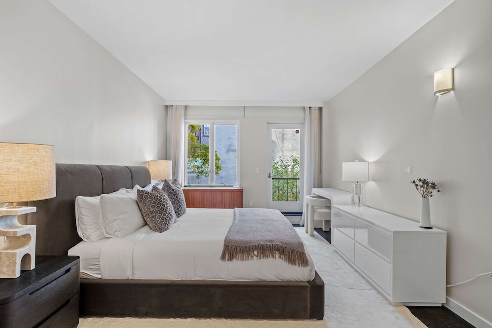 Prince by Rove Travel 2BR Soho Condo w Terrace