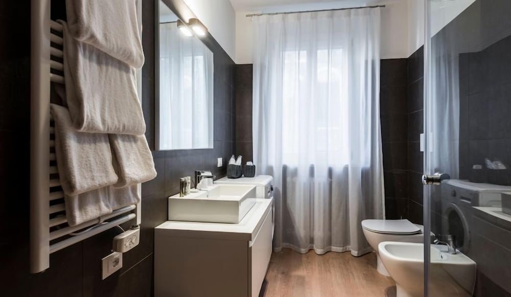 MYSWEETPLACE - Rialto Apartments