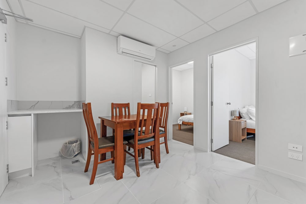 Onehunga Suites
