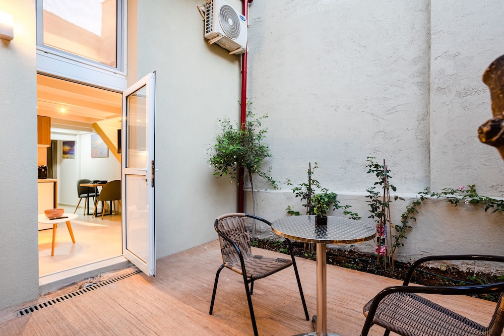 Uncover Kalamata s Hidden Gem - Cosy City Nest