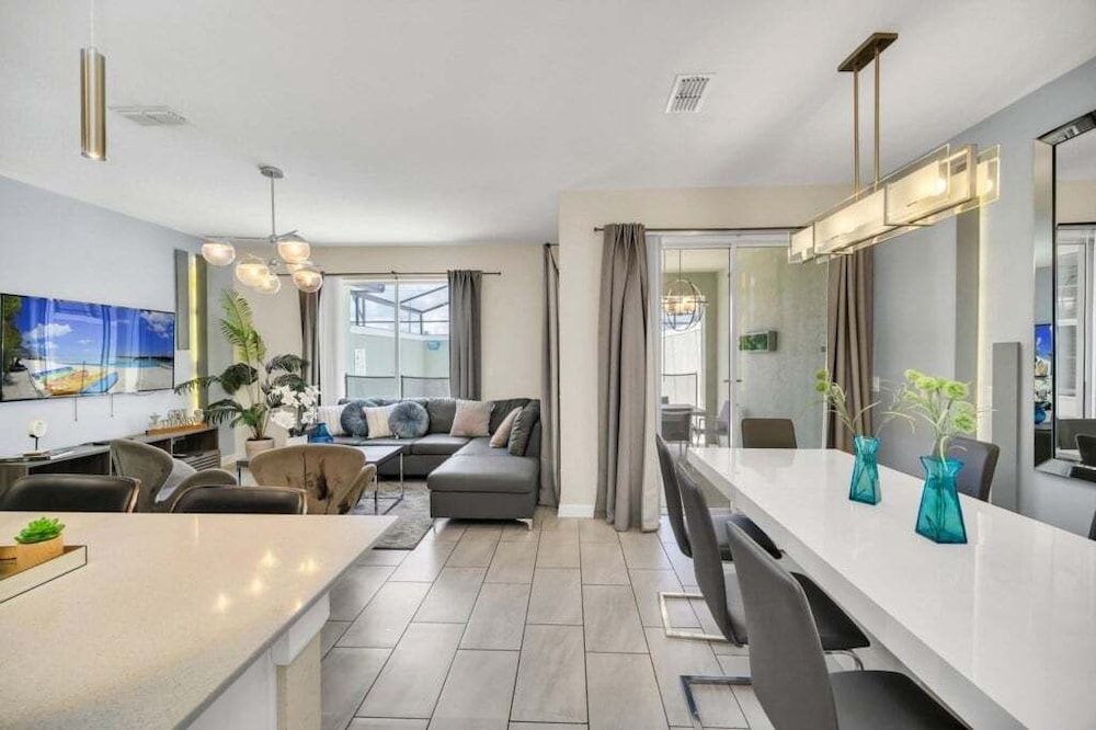 Retreat & Relax Screened In Pool Home Kid Rooms 4 Bedroom Townhouse