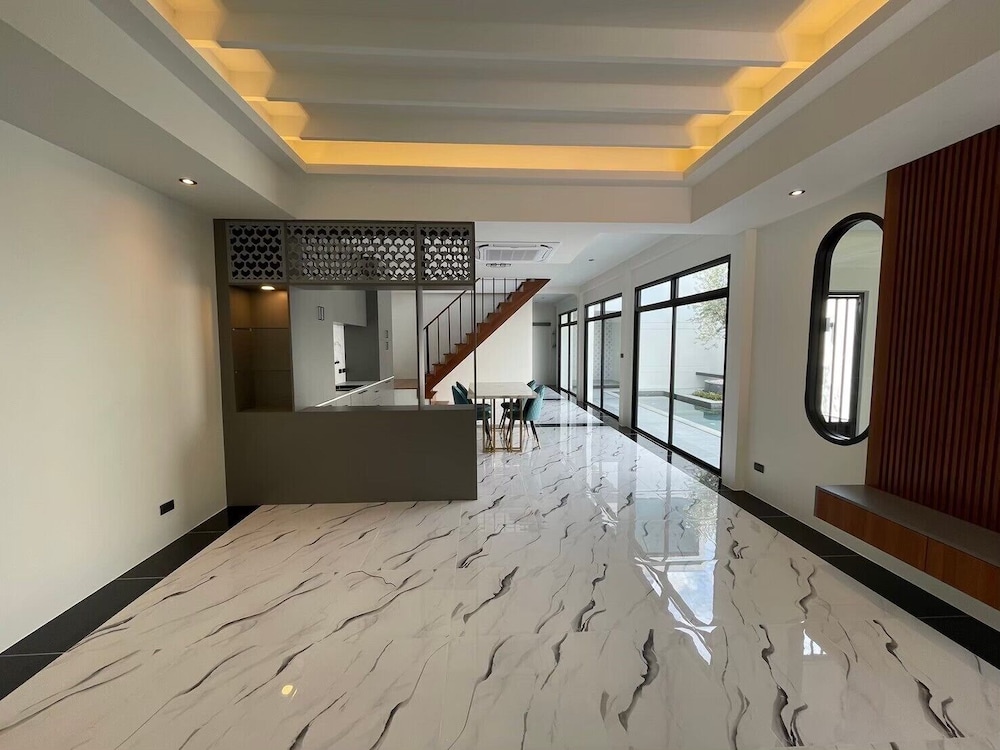 Modern Zen Vibe Pool Villa Phuket