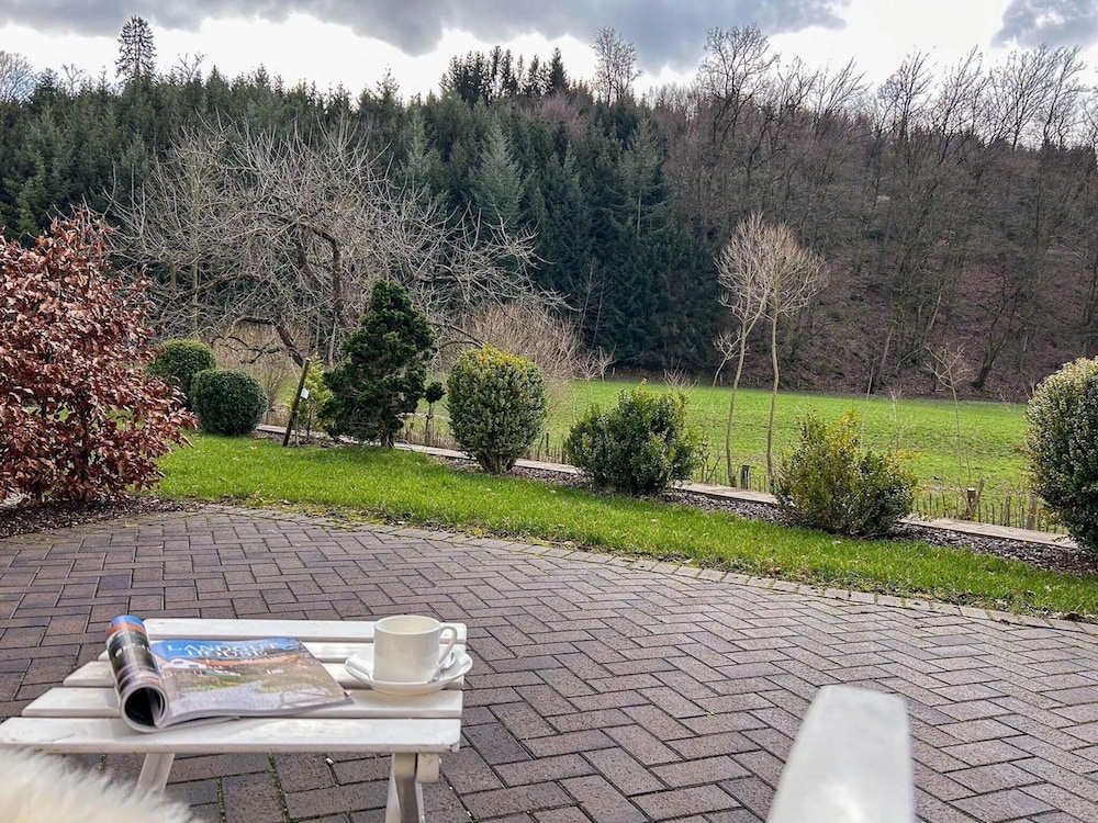 Modernes Split-level Haus Nahe am Hennesee