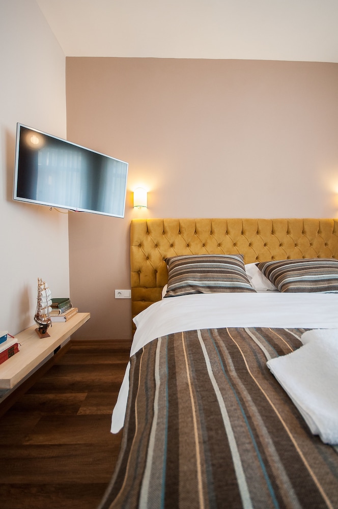 Newway Apartments