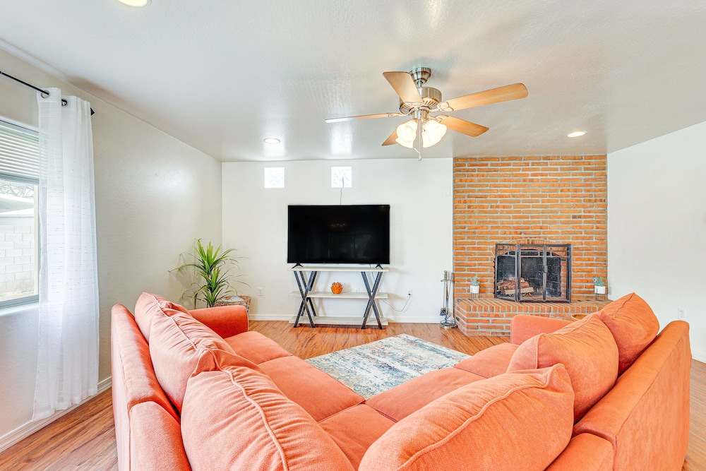 Charming Home w/ Pool - Near Mesa Arts Center! - Property Image 32