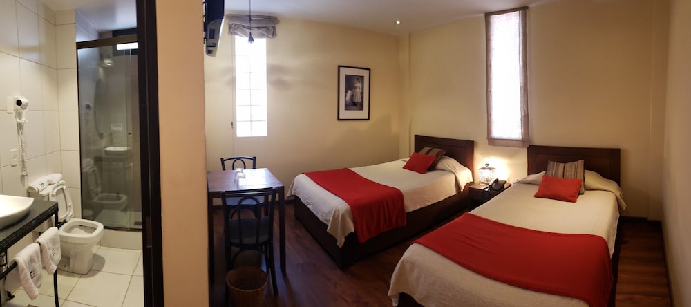 Hostal Naira