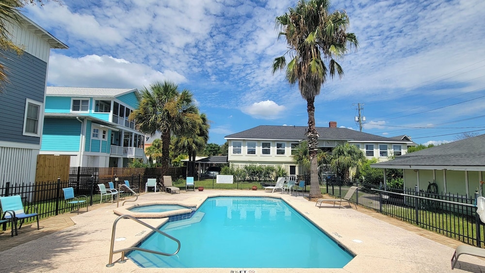 203 Butler Avenue by Tybee Vacation Rentals