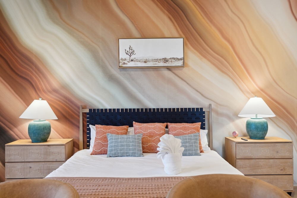 Sono - The Sonoran - Scottsdale - 16215 E Cavedale