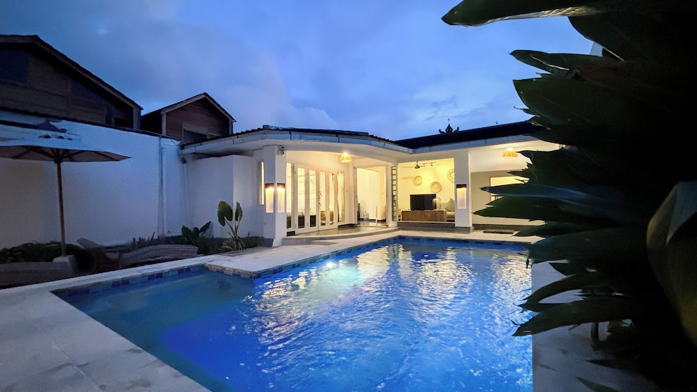 LaLeBay Seminyak
