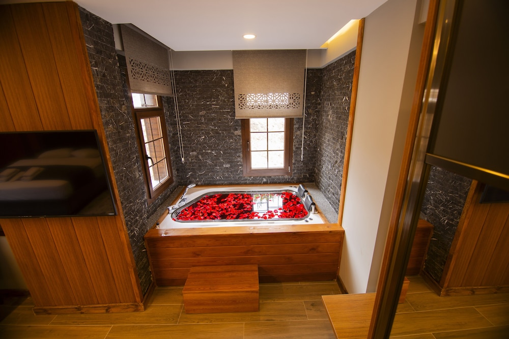 Kervansaray Deluxe Hotel
