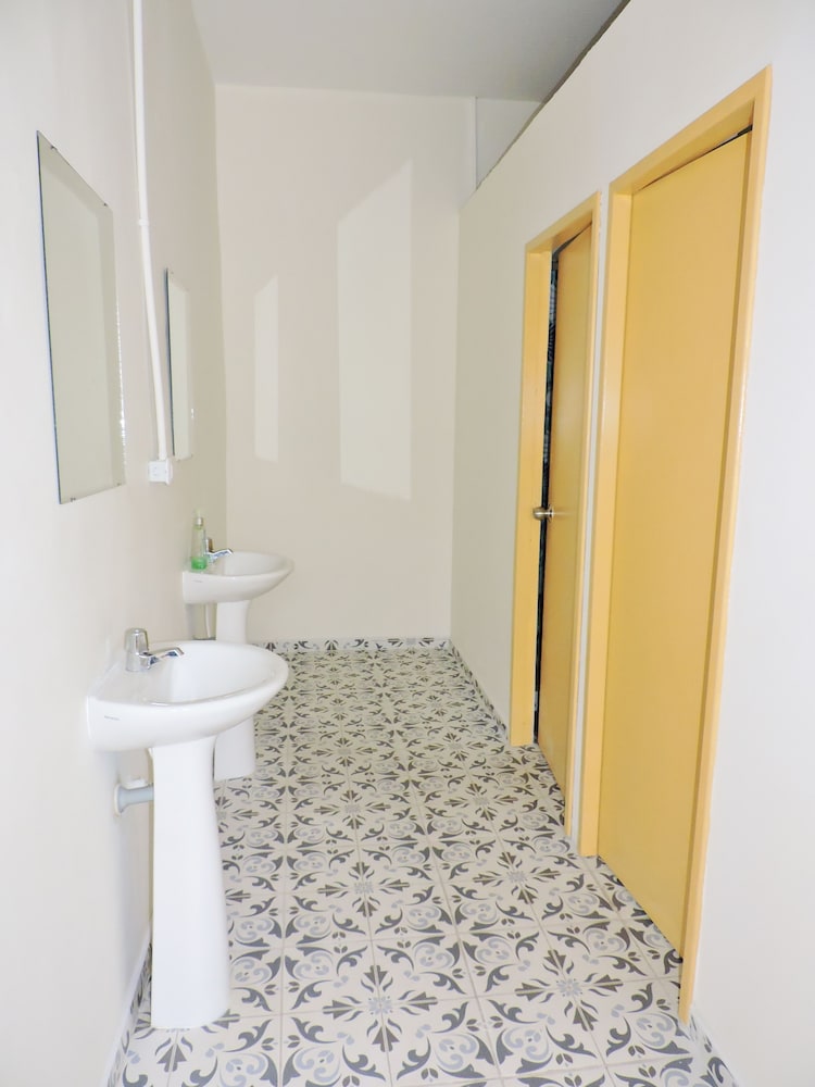 Golden Frog Mountain Hostel