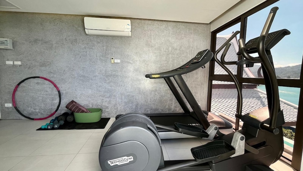Luxury Seaview 6 Bedrooms With Infinity Pool Villa, Private Gym, Superfast Wifi