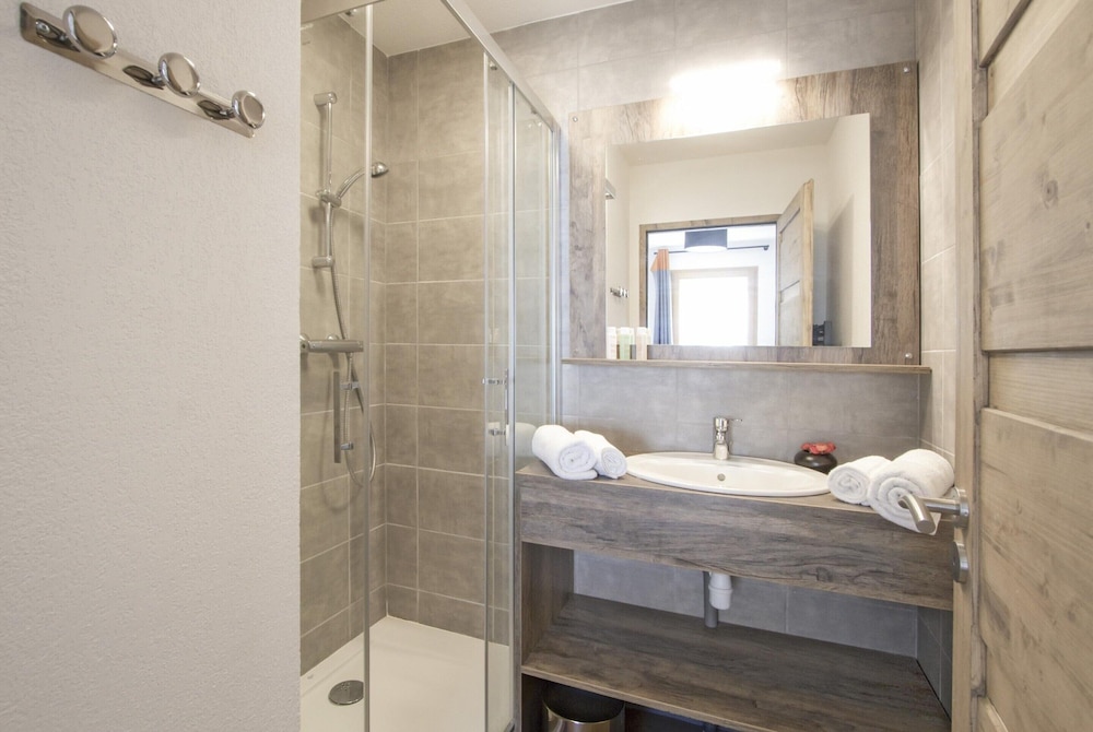 Apartment in Les Deux Alpes Near Ski Slopes