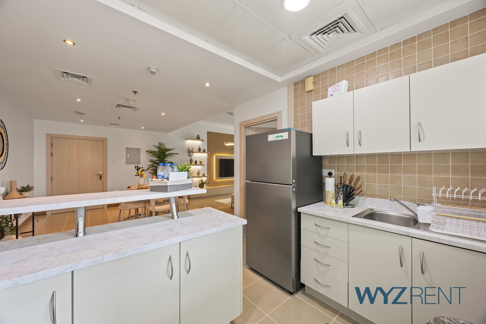 Aegean Charm 2BR Sulafa Tower Marina