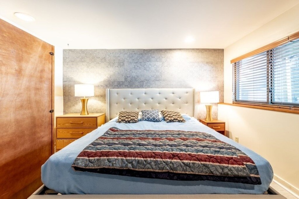 Jeffersonville Vacations - Telemark 5 4 Bedroom Condo by RedAwning - Property Image 27