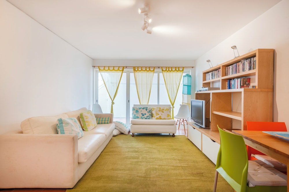 Sunny 5BR Villa at Prainha Club