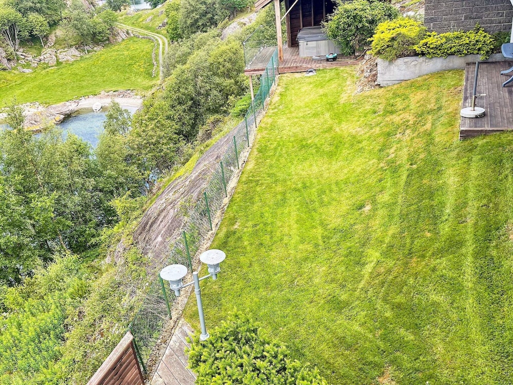 Photo 23
