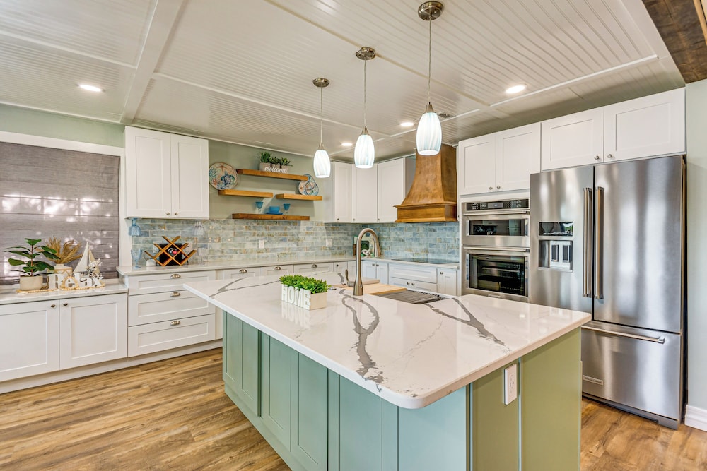 Bayfront Milton Retreat With Dock & Game Room