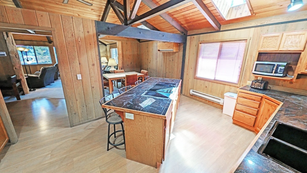 Bobcat 7 2 Bedroom Home