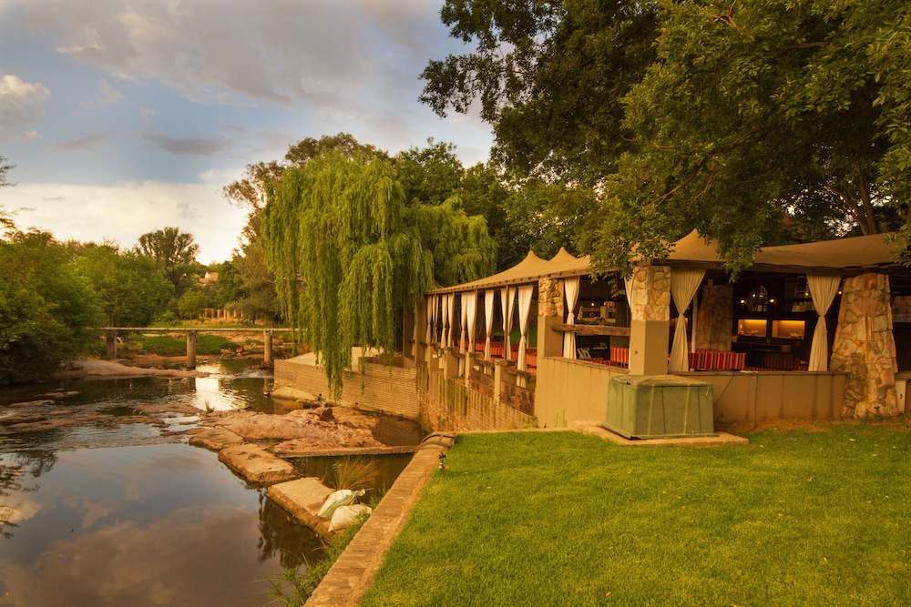 Africlassic River Lodge- Rivonia