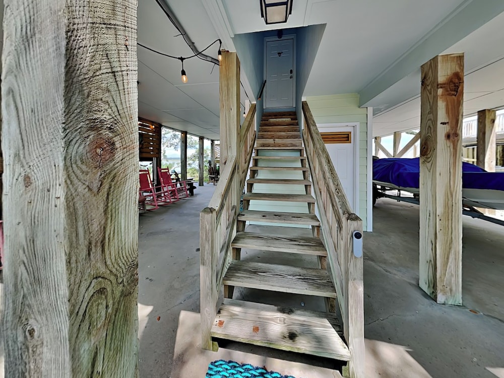 The Hydeaway by Topsail Realty