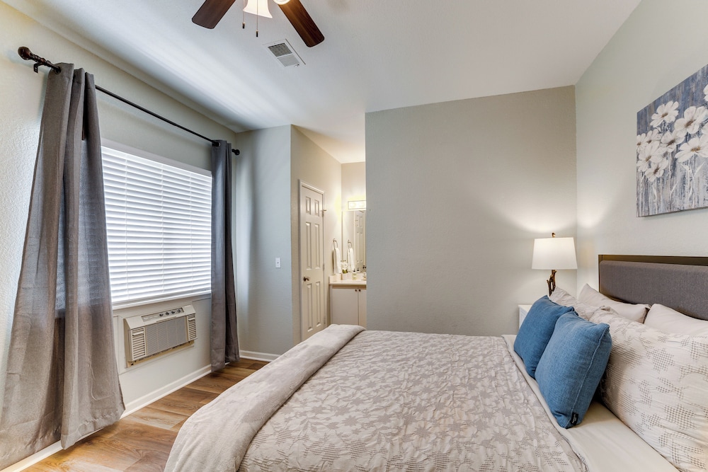 Game & Movie Rooms! Unit 4 Mi to Branson Landing