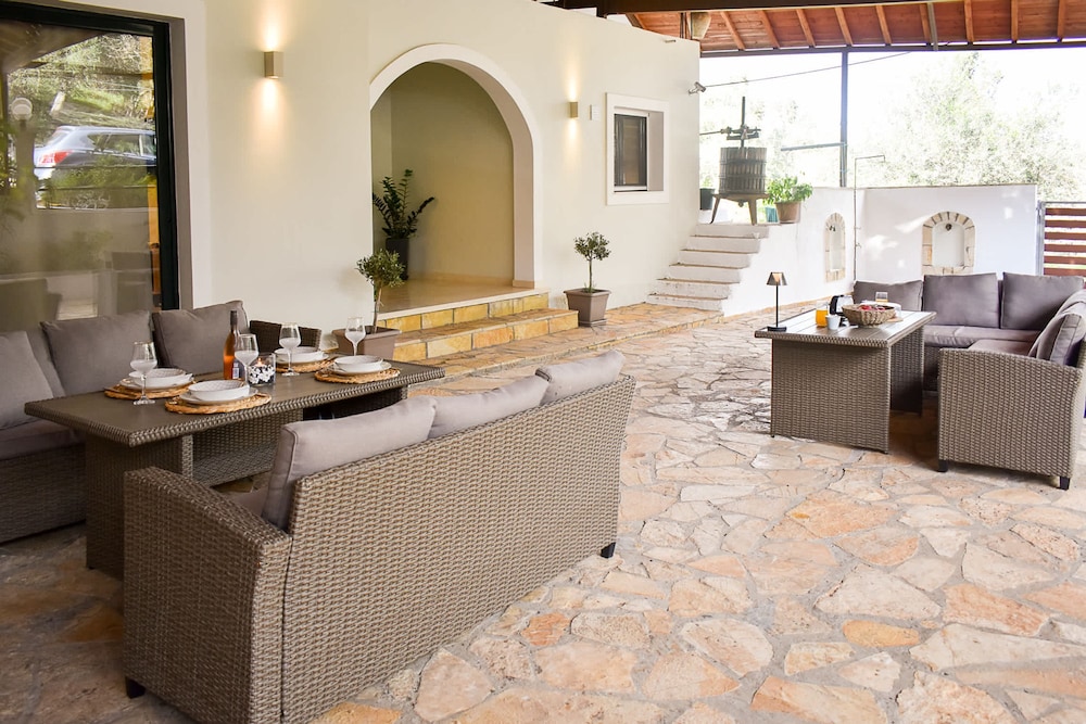 Casa Ankilena Corfu Garden Haven